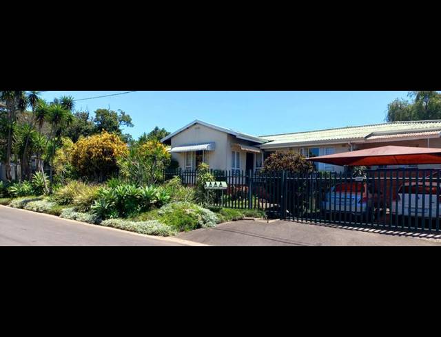 6 BEDROOM HOUSE FOR SALE IN PINETOWN